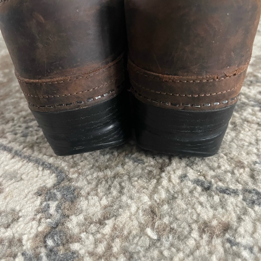 Dansko professional Brown oiled Leather Clogs size 41 - Picture 7 of 9